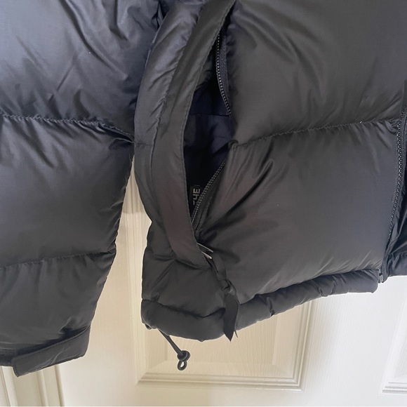 The North Face 1996 Retro Nuptse
Jacket 700 Down - Picture 3 of 16
